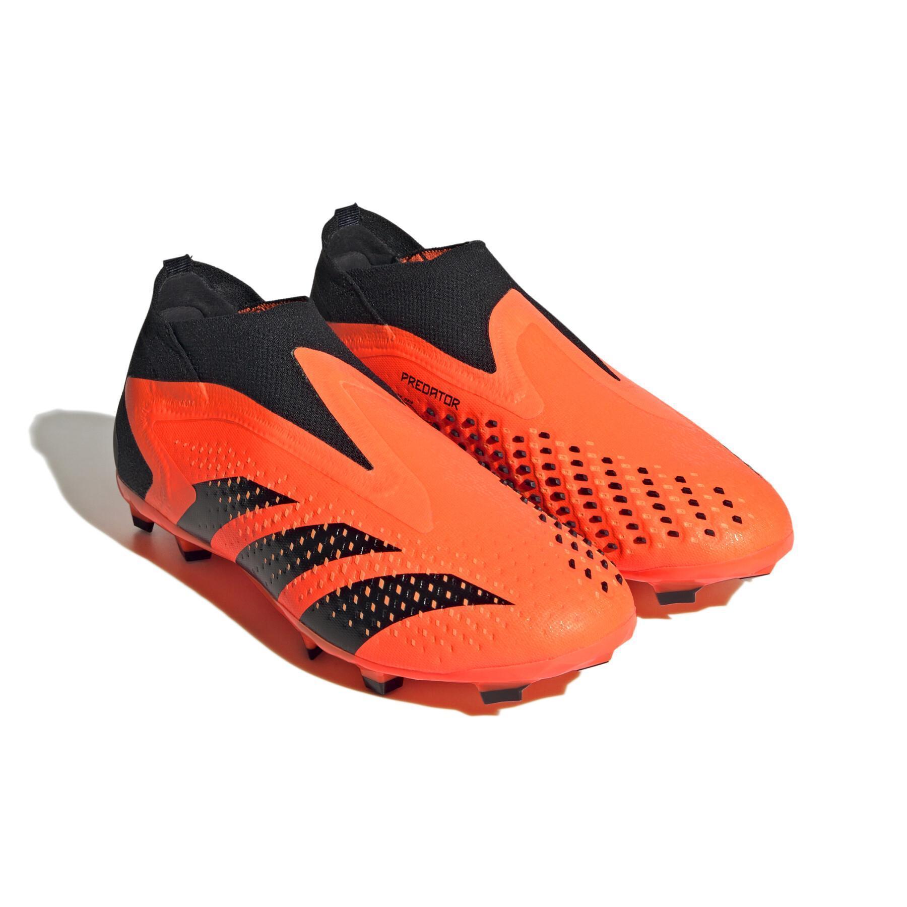 Botas de fútbol para niños adidas Predator Accuracy+ Heatspawn Pack