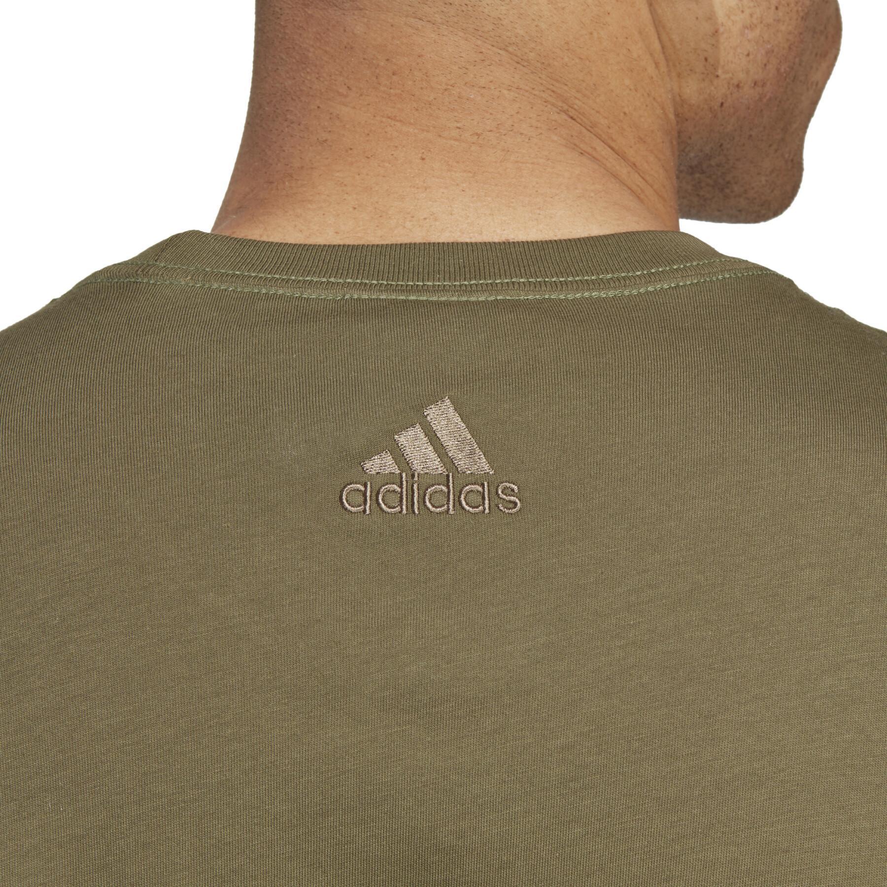 Camiseta de punto adidas Essentials Linear Embroidered Logo